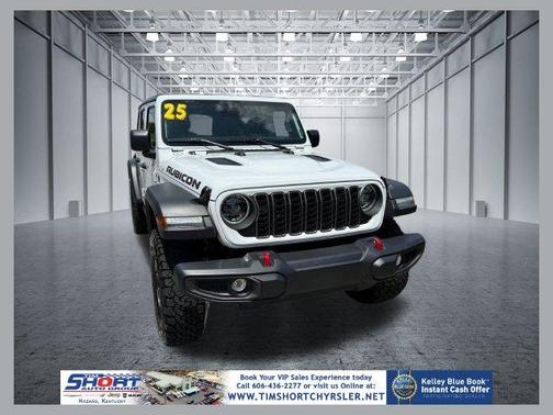 Bright White Clearcoat 2025 Jeep Wrangler Rubicon