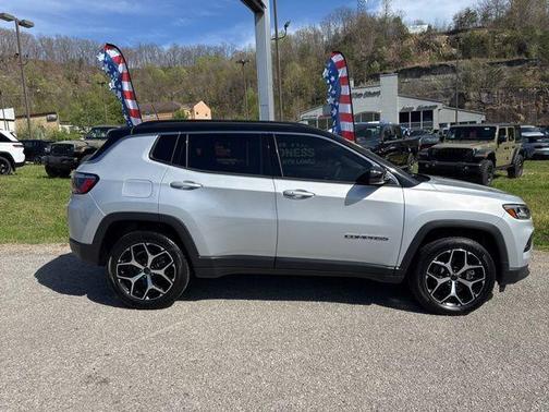 Silver Zynith 2025 Jeep Compass Limited
