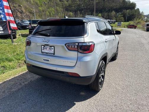 Silver Zynith 2025 Jeep Compass Limited