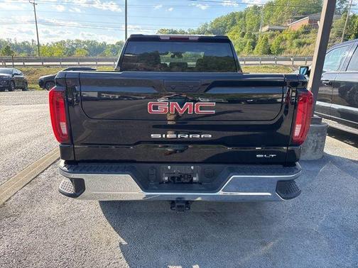 Onyx Black 2025 GMC Sierra 1500 SLT