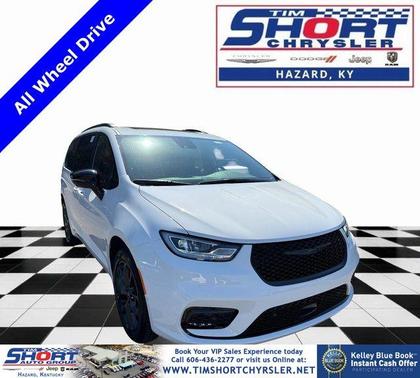 Bright White Clearcoat 2026 Chrysler Pacifica Limited