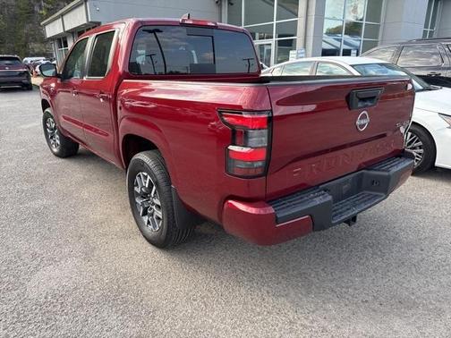 2024 Nissan Frontier SL