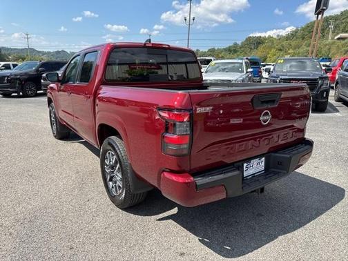 2024 Nissan Frontier SL