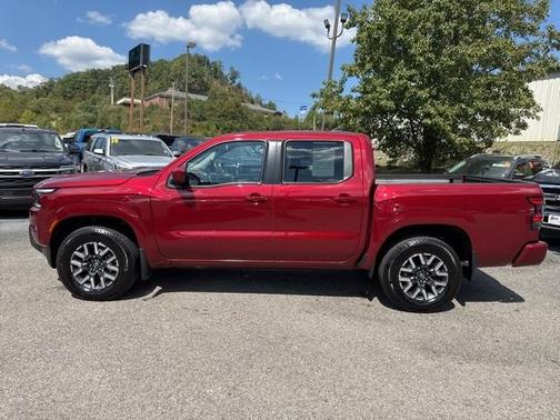 2024 Nissan Frontier SL