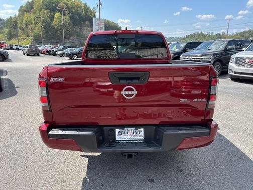 2024 Nissan Frontier SL