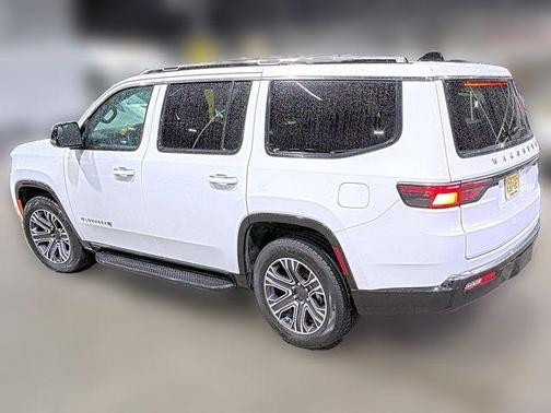 Bright White Clearcoat 2024 Jeep Wagoneer Series II