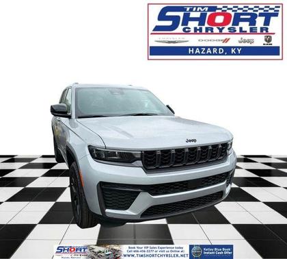 Silver Zynith 2026 Jeep Grand Cherokee Laredo