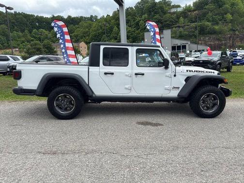 Bright White Clearcoat 2023 Jeep Gladiator Rubicon