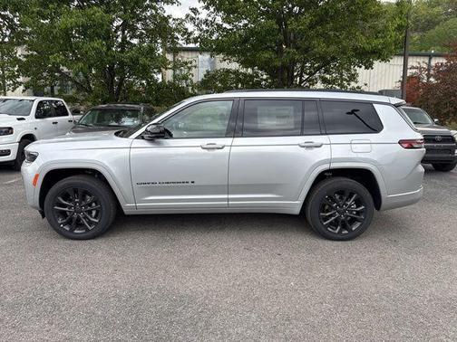 Silver Zynith 2026 Jeep Grand Cherokee L Limited