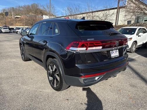 2024 Volkswagen Atlas Cross Sport 2.0T SE w/Technology