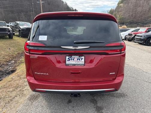 2026 Chrysler Pacifica Pinnacle