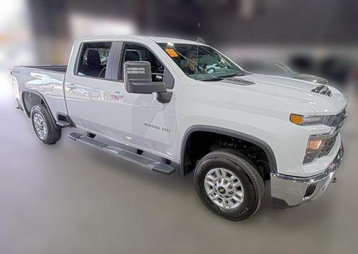 Summit White 2025 Chevrolet Silverado 2500 LT