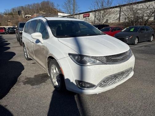 2019 Chrysler Pacifica Touring-L Plus