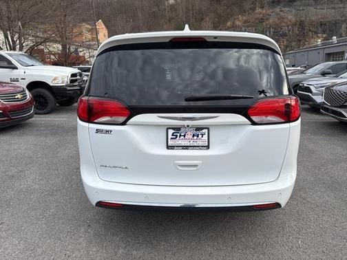 2019 Chrysler Pacifica Touring-L Plus