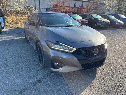 2022 Nissan Maxima SR