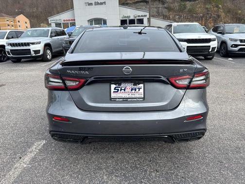 2022 Nissan Maxima SR