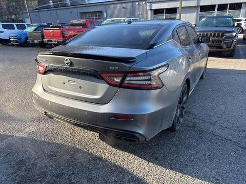 2022 Nissan Maxima SR