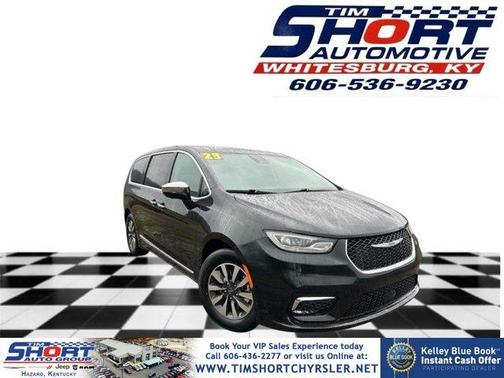 2023 Chrysler Pacifica Hybrid Limited