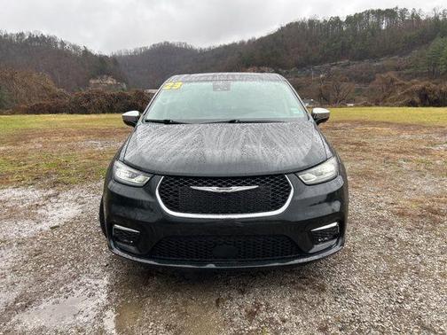 2023 Chrysler Pacifica Hybrid Limited