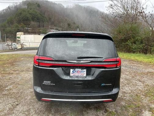 2023 Chrysler Pacifica Hybrid Limited