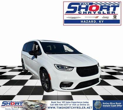 Bright White Clearcoat 2026 Chrysler Pacifica Select