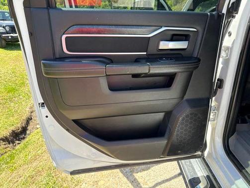 Bright White Clearcoat 2024 RAM 2500 Big Horn