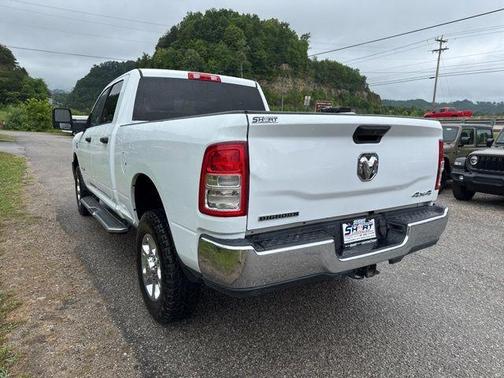 Bright White Clearcoat 2024 RAM 2500 Big Horn