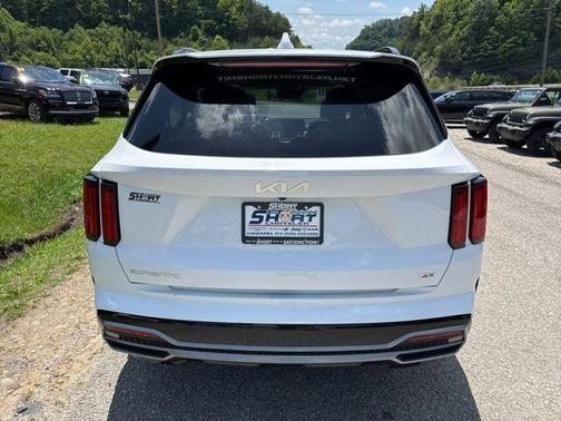 Glacial White Pearl 2023 Kia Sorento SX