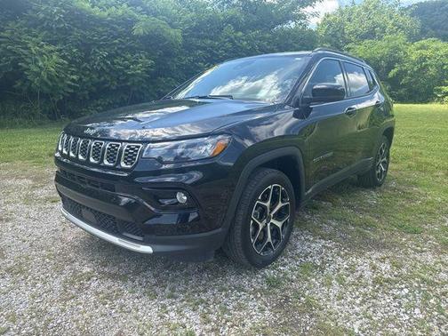 Diamond Black 2025 Jeep Compass Limited