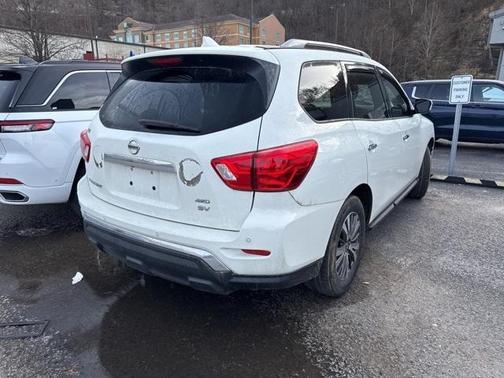 2019 Nissan Pathfinder SV
