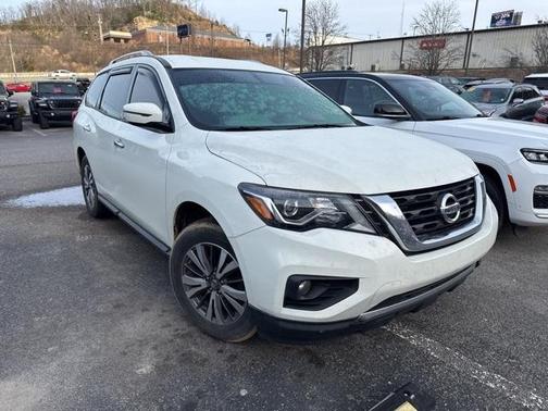 2019 Nissan Pathfinder SV