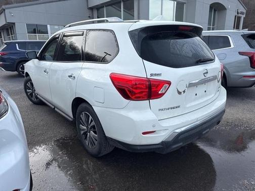 2019 Nissan Pathfinder SV