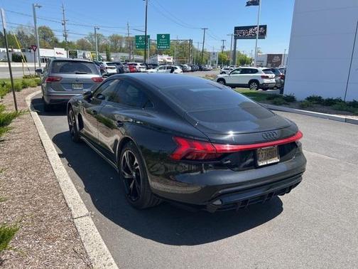 2023 Audi e-tron GT Premium Plus