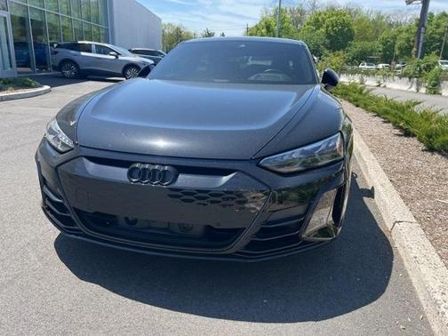 2023 Audi e-tron GT Premium Plus