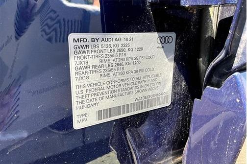 2022 Audi Q3 45 S line Premium