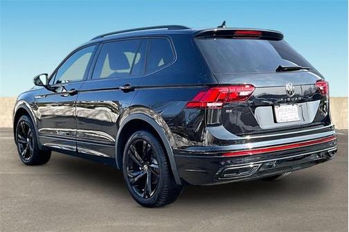 2024 Volkswagen Tiguan 2.0T SE R-Line Black