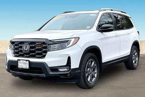 Platinum White Pearl 2024 Honda Passport TrailSport
