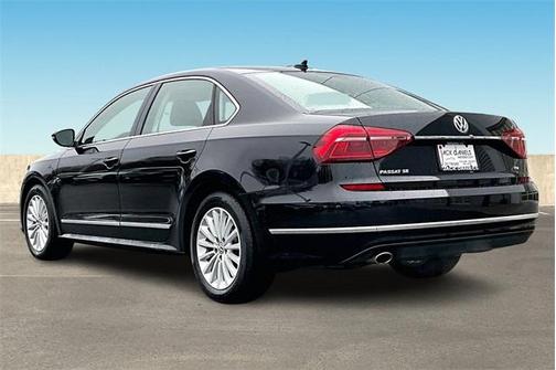 2017 Volkswagen Passat 1.8T SE