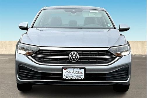 2023 Volkswagen Jetta 1.5T SE