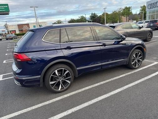 2023 Volkswagen Tiguan 2.0T SEL R-Line