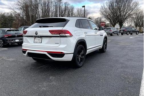 2023 Volkswagen Atlas Cross Sport 2.0T SEL R-Line Black