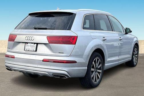 2019 Audi Q7 45 Premium Plus