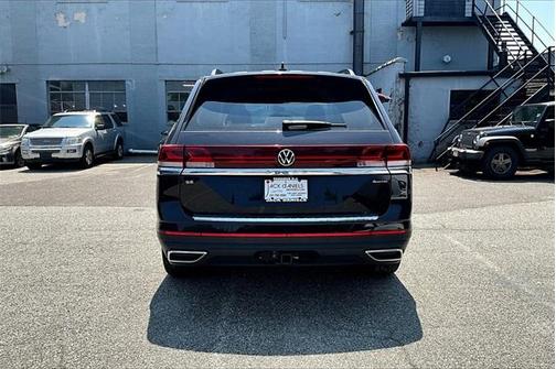 2024 Volkswagen Atlas 2.0T SE