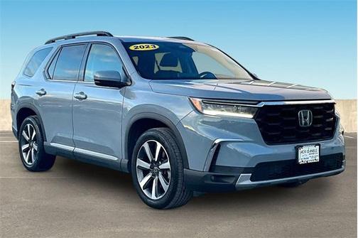 2023 Honda Pilot Touring