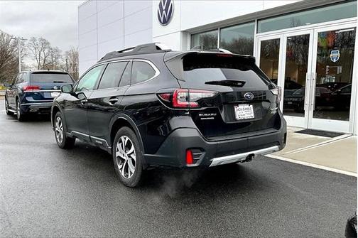 2022 Subaru Outback Touring