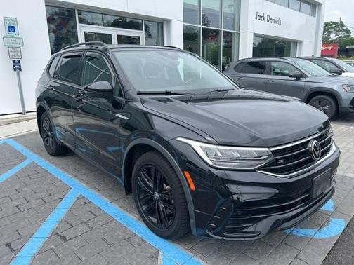 2022 Volkswagen Tiguan 2.0T SE R-Line Black