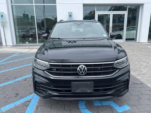 2022 Volkswagen Tiguan 2.0T SE R-Line Black