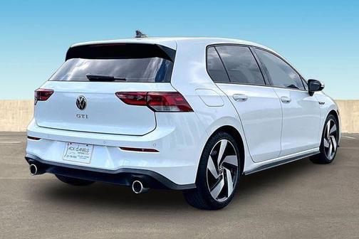 Opal White Pearl Effect 2024 Volkswagen Golf GTI 2.0T S