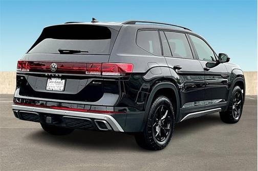 2024 Volkswagen Atlas 2.0T Peak Edition SE w/Technology
