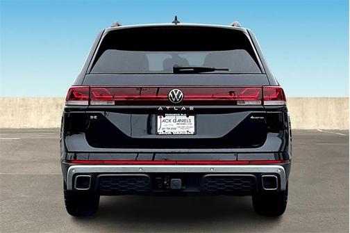 2024 Volkswagen Atlas 2.0T Peak Edition SE w/Technology